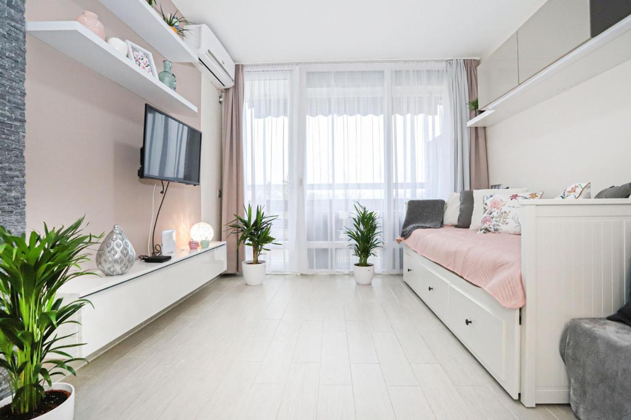 שיופוק Silver Lodge Ezuestpart Apartman מראה חיצוני תמונה